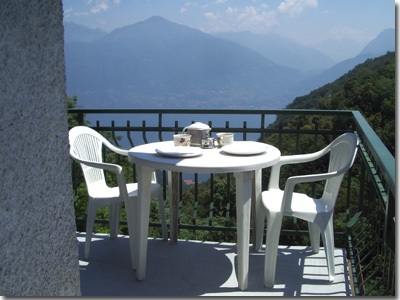 Italy,Lombardy,Lake Como,holiday rentals,vacations apartments,vacation rentals,
flats and rooms to rent,self catering,bed and breakfast,vacancy,
Comer See,Italien,Lombardie,urlaub,ferienwohnungen zu vermieten,ferienhaus,
Italia lago di Como appartamenti e case vacanze,
Italie lac de como location appartements maisons vacances
