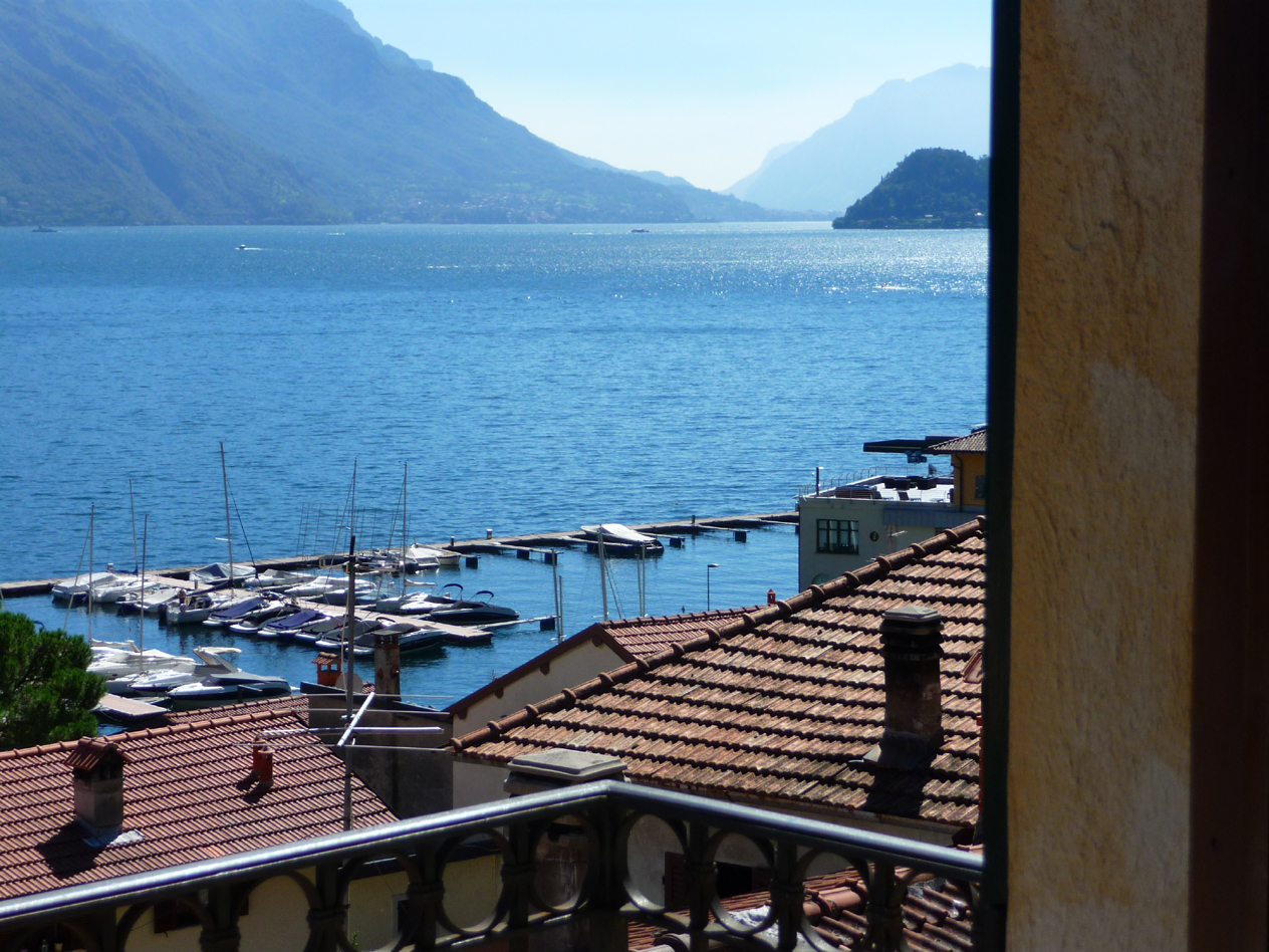Apartments for rent in lake Como , Menaggio,Italy.Vacation rentals holiday accommodation from private owner,flats to let ,holidays in Menaggio lake Como,rental apartment,house rentals,Airbnb,booking