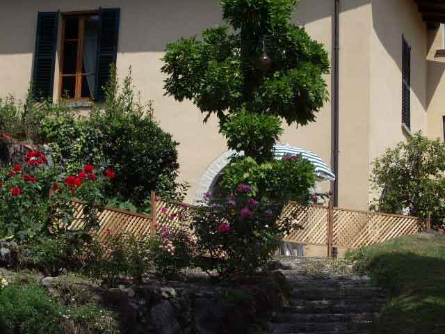 Italy,Lombardy,Lake Como,holiday rentals,vacations apartments,vacation rentals,
flats and rooms to rent,self catering,bed and breakfast,vacancy,
Comer See,Italien,Lombardie,urlaub,ferienwohnungen zu vermieten