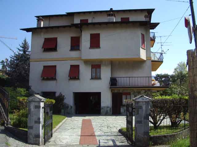 Italy,Lombardy,Lake Como,holiday rentals,vacations apartments,vacation rentals,
flats and rooms to rent,self catering,bed and breakfast,vacancy,
Comer See,Italien,Lombardie,urlaub,ferienwohnungen zu vermieten,ferienhaus,
Italia lago di Como appartamenti e case vacanze,
Italie lac de come locations appartaments maison de vacances