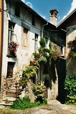 Italy,Lombardy,Lake Como,holiday rentals,vacations apartments,vacation rentals,
flats and rooms to rent,self catering,bed and breakfast,vacancy,
Comer See,Italien,Lombardie,urlaub,ferienwohnungen zu vermieten,ferienhaus,
Italia lago di Como appartamenti e case vacanze,
Italie lac de como appartaments maison  louer