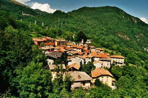 Italy,Lombardy,Lake Como,holiday rentals,vacations apartments,vacation rentals,
flats and rooms to rent,self catering,bed and breakfast,vacancy,
Comer See,Italien,Lombardie,urlaub,ferienwohnungen zu vermieten,ferienhaus,
Italia lago di Como appartamenti e case vacanze,
Italie lac de como appartaments maison  louer