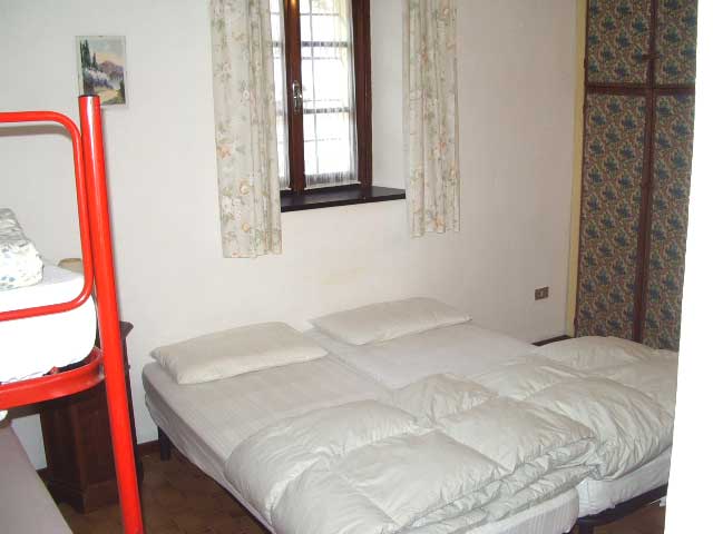 Italy,Lombardy,Lake Como,holiday rentals,vacations apartments,vacation rentals,
flats and rooms to rent,self catering,bed and breakfast,vacancy,
Comer See,Italien,Lombardie,urlaub,ferienwohnungen zu vermieten,ferienhaus,
Italia lago di Como appartamenti e case vacanze,
Italie lac de come locations appartaments maison de vacances