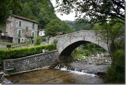Lake Como Italy,accommodation,Menaggio accommodation in villa,villas holiday houses,Lake Como holiday houses,vacation rentals,apartments,flats to rent,accommodation,vacancy,property rentals,apartments to let,properties, Como,Menaggio holiday rentals,self catering,home,location
