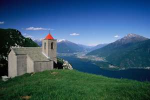 Lake Como Italy,accommodation,Menaggio accommodation in villa,villas holiday houses,Lake Como holiday houses,vacation rentals,apartments,flats to rent,accommodation,vacancy,property rentals,apartments to let,properties, Como,Menaggio holiday rentals,self catering,home